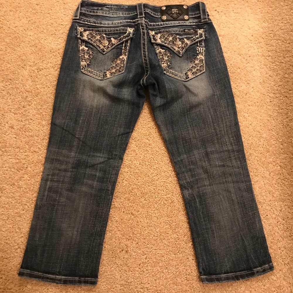 Miss me signature cuffed Capri!